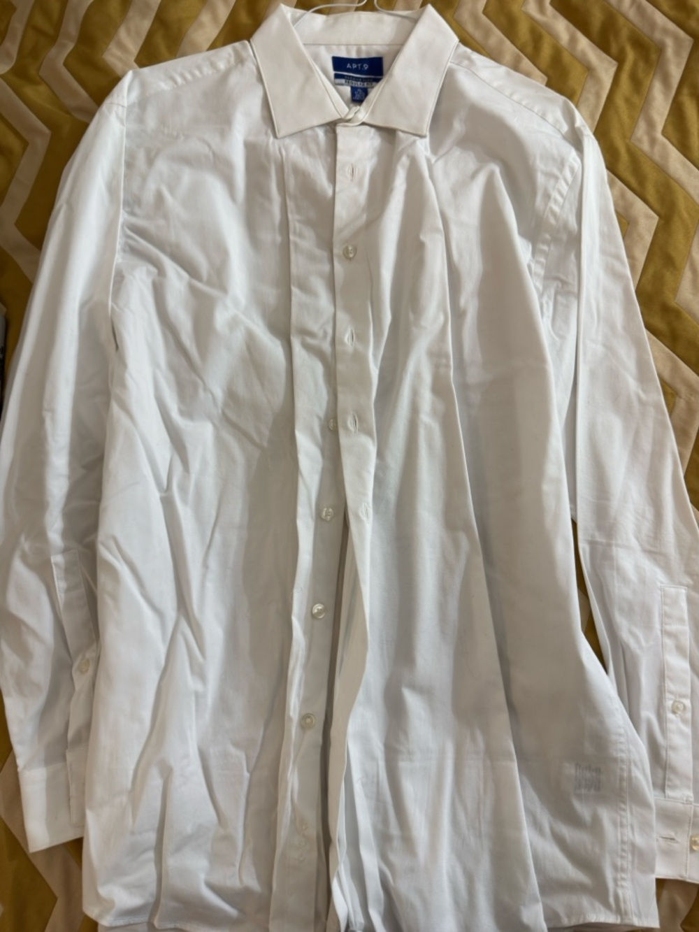 Apt. 9 White Men's Dress Shirt - Classic Point Collar